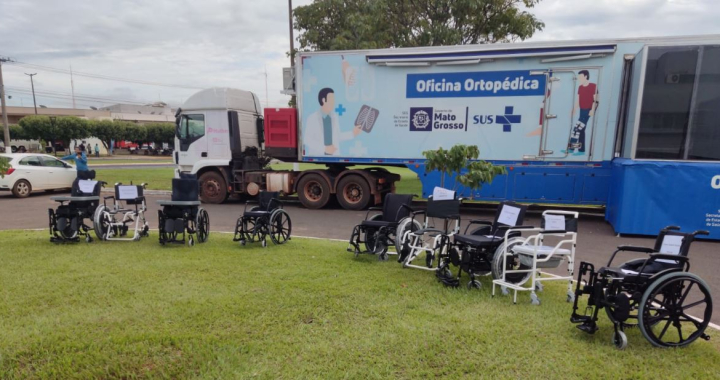 Prefeito Municipal fala sobre serviços ofertados na Carreta do Cridac e Caminhão do Hemocentro que estão em Juína 